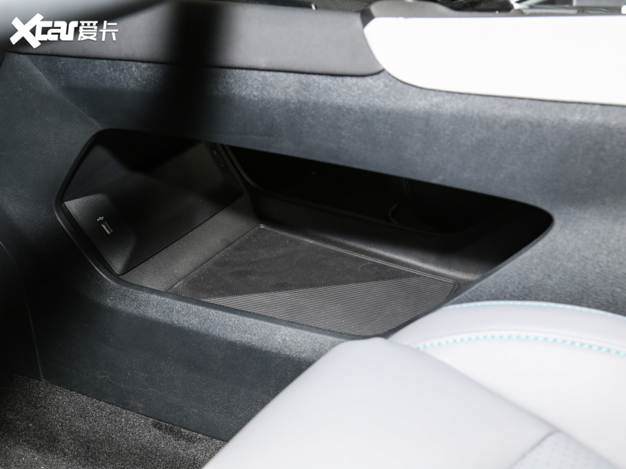 2023LUNI-T ڶ 1.5T F