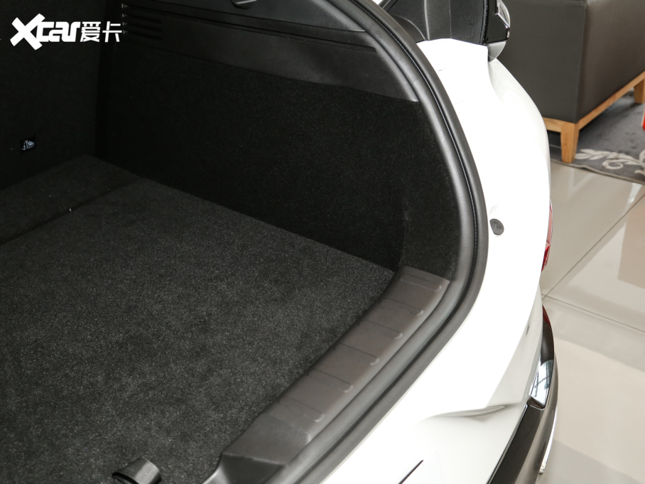 2023LUNI-T ڶ 1.5T F