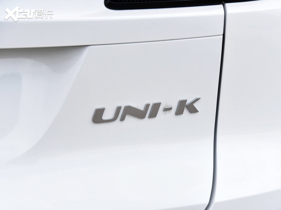 2023LUNI-K 2.0T 򌐂