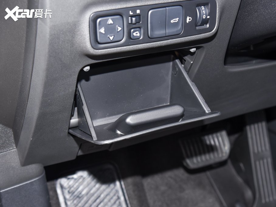 2023LUNI-K 2.0T 򌐂