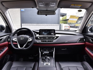2023款畅享版 1.5T DCT尊贵版 内饰全景