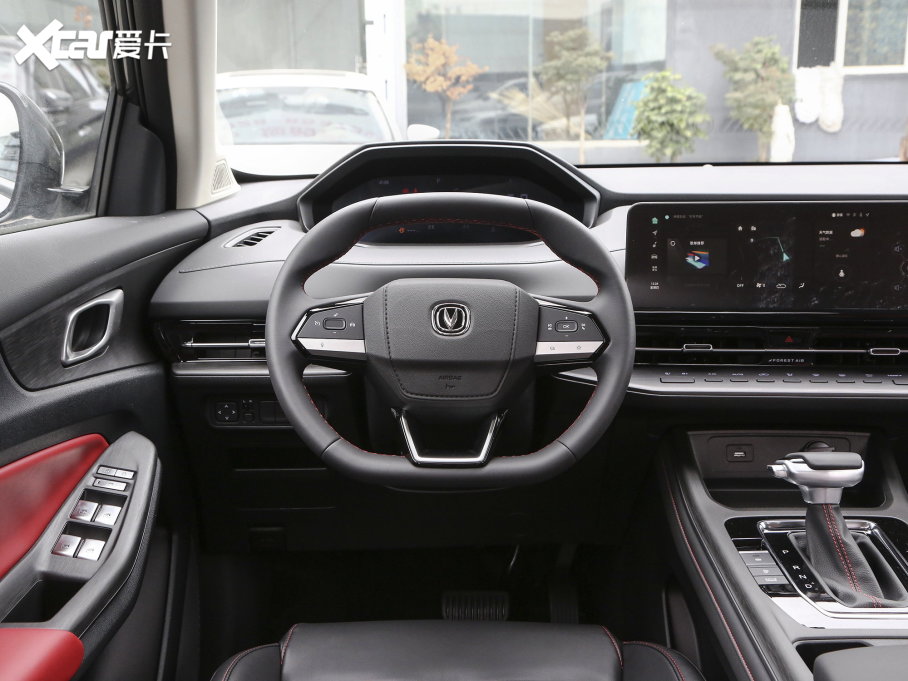 2023���L��CS55 PLUS �ڶ��� 1.5T DCT�p���