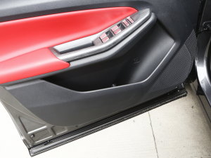 2023款第二代 1.5T DCT轻年版 前门储物空间