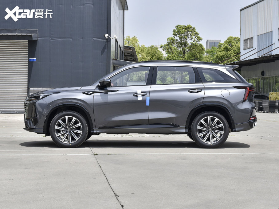 2023LCS75 PLUS  1.5T ԄF