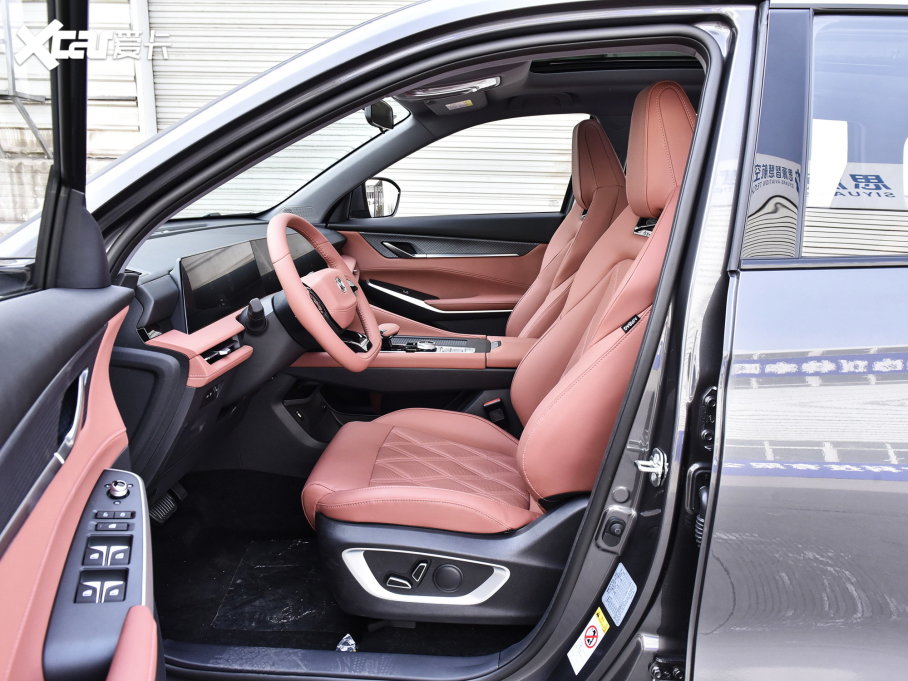 2023LCS75 PLUS  1.5T ԄF