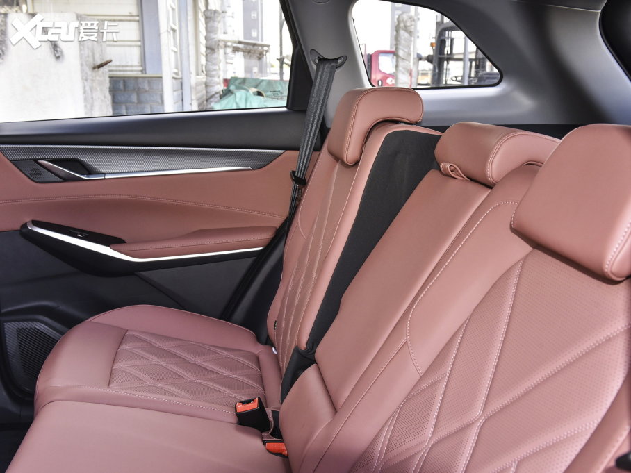 2023LCS75 PLUS  1.5T ԄI