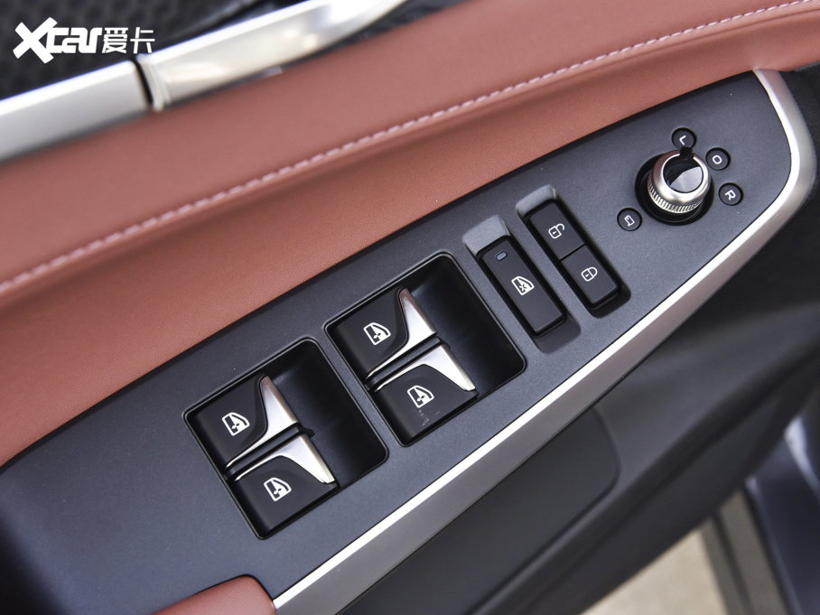 2023LCS75 PLUS  1.5T ԄI