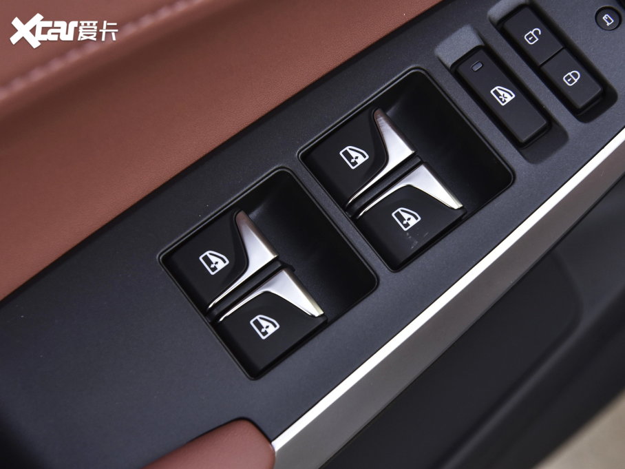 2023LCS75 PLUS  1.5T ԄI(lng)