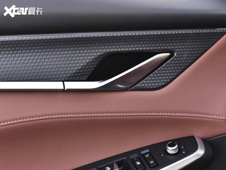 2023LCS75 PLUS  1.5T ԄI