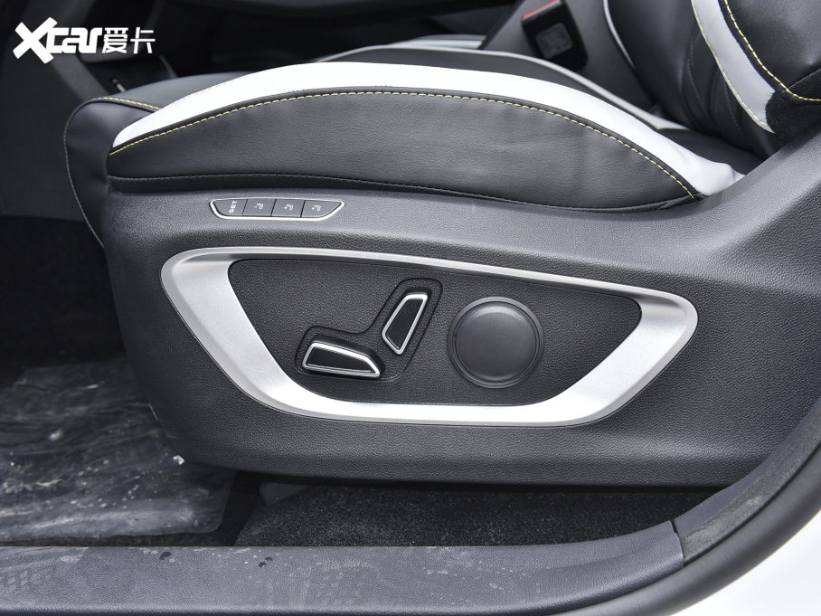 2023LCS75 PLUS  2.0T ԄŞ