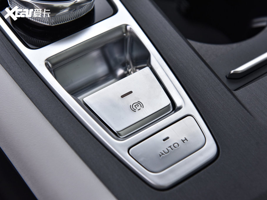 2023LCS75 PLUS  2.0T ԄŞ