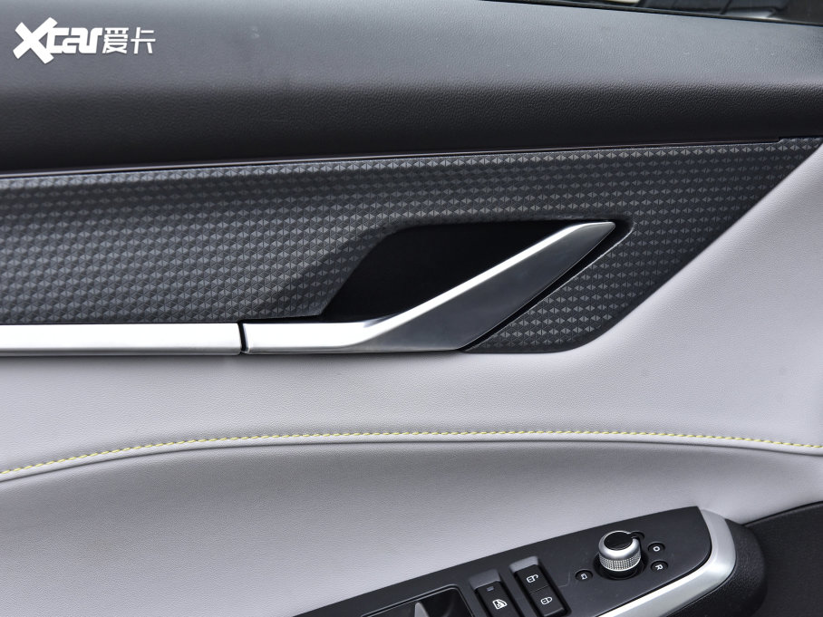 2023LCS75 PLUS  2.0T ԄŞ