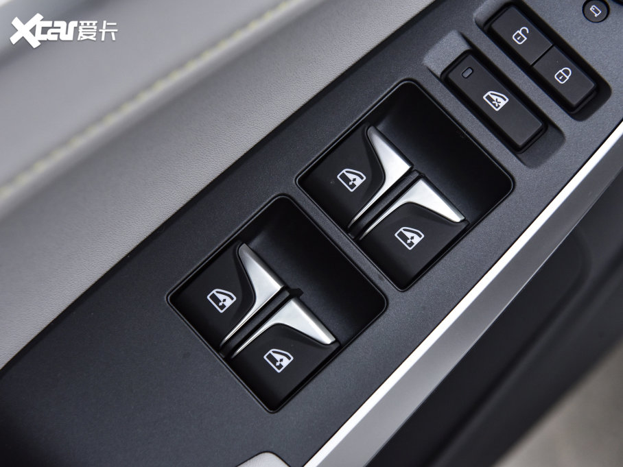 2023LCS75 PLUS  2.0T ԄŞ