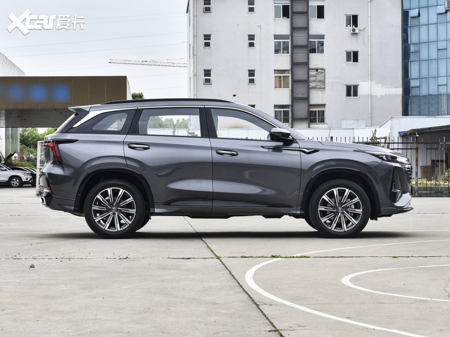 2023LCS75 PLUS  2.0T ԄF