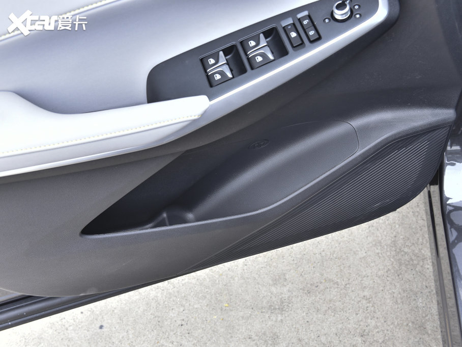 2023LCS75 PLUS  2.0T ԄF