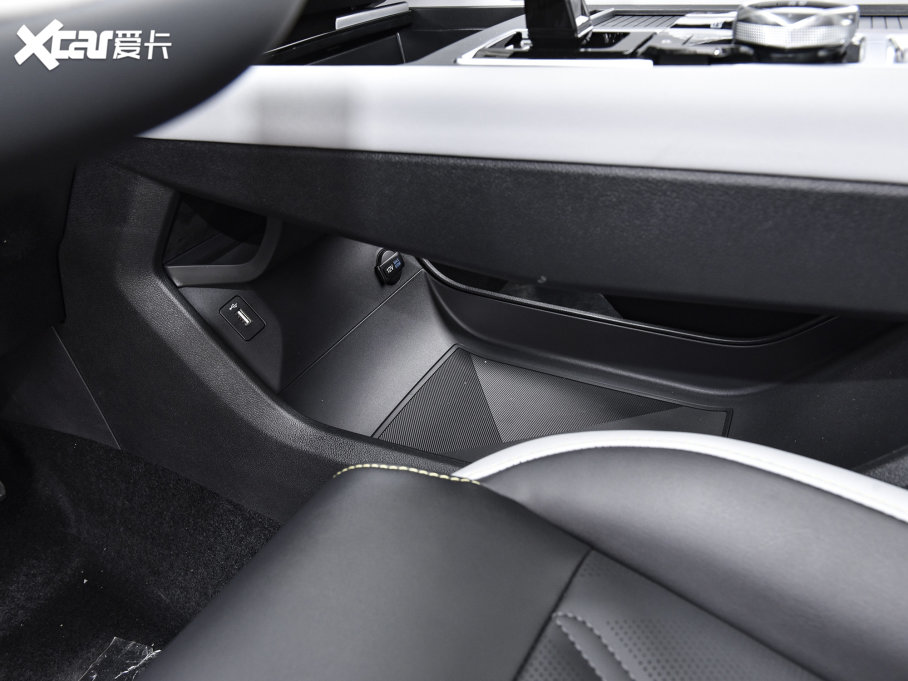 2023LCS75 PLUS  2.0T ԄF