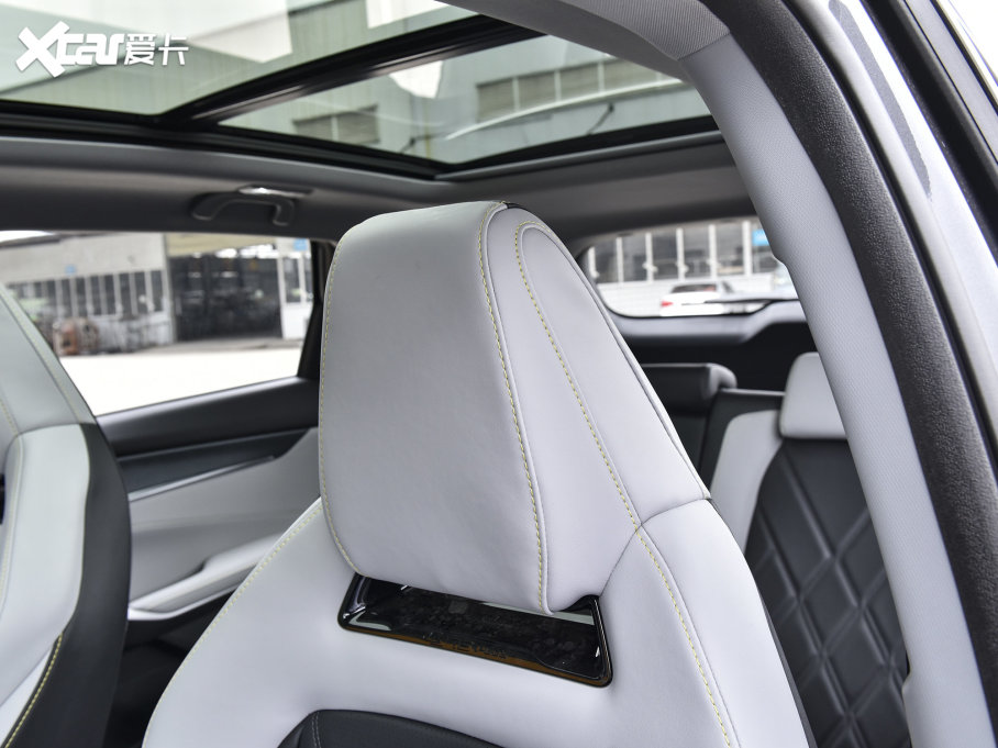 2023LCS75 PLUS  2.0T ԄF