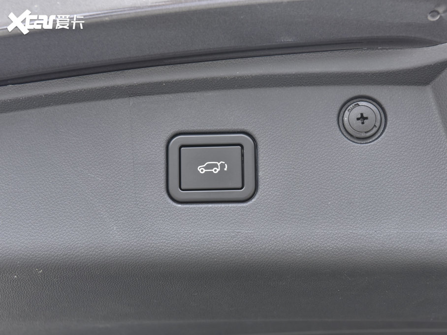 2023LCS75 PLUS  2.0T ԄF