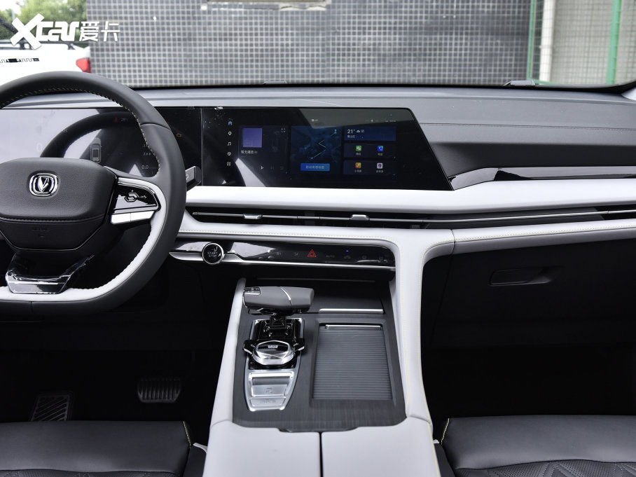 2023LCS75 PLUS  2.0T ԄF