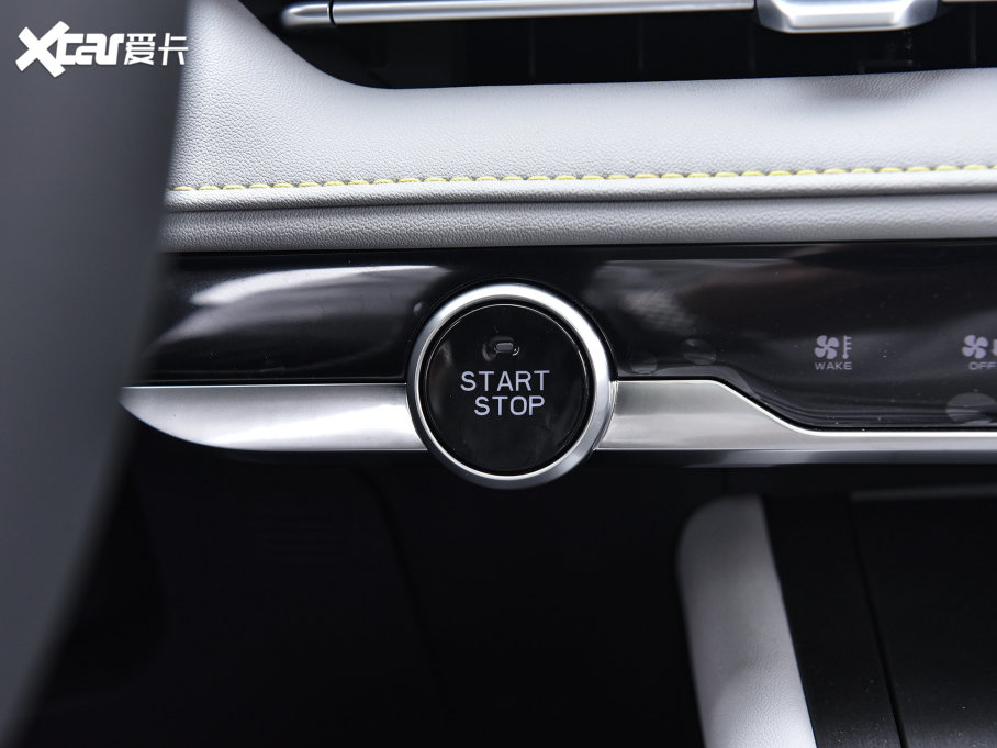 2023LCS75 PLUS  2.0T ԄF