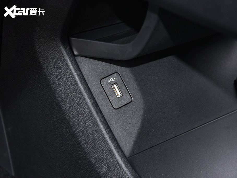 2023LCS75 PLUS  2.0T ԄF