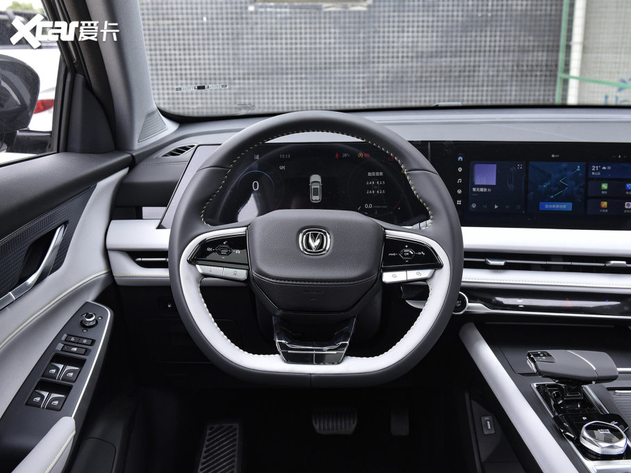 2023LCS75 PLUS  2.0T ԄF