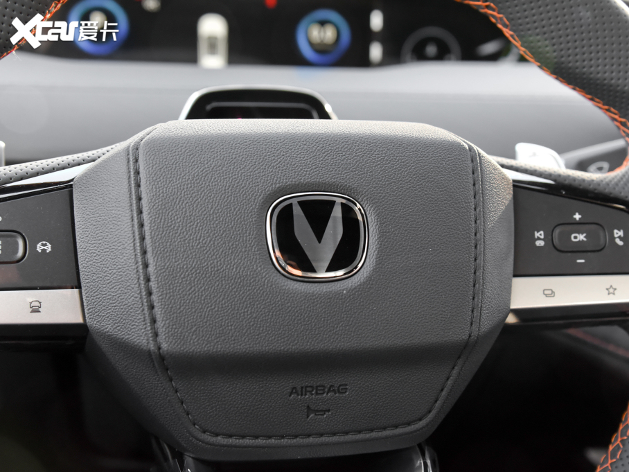 2024���L��UNI-V 1.5T ���F�\����