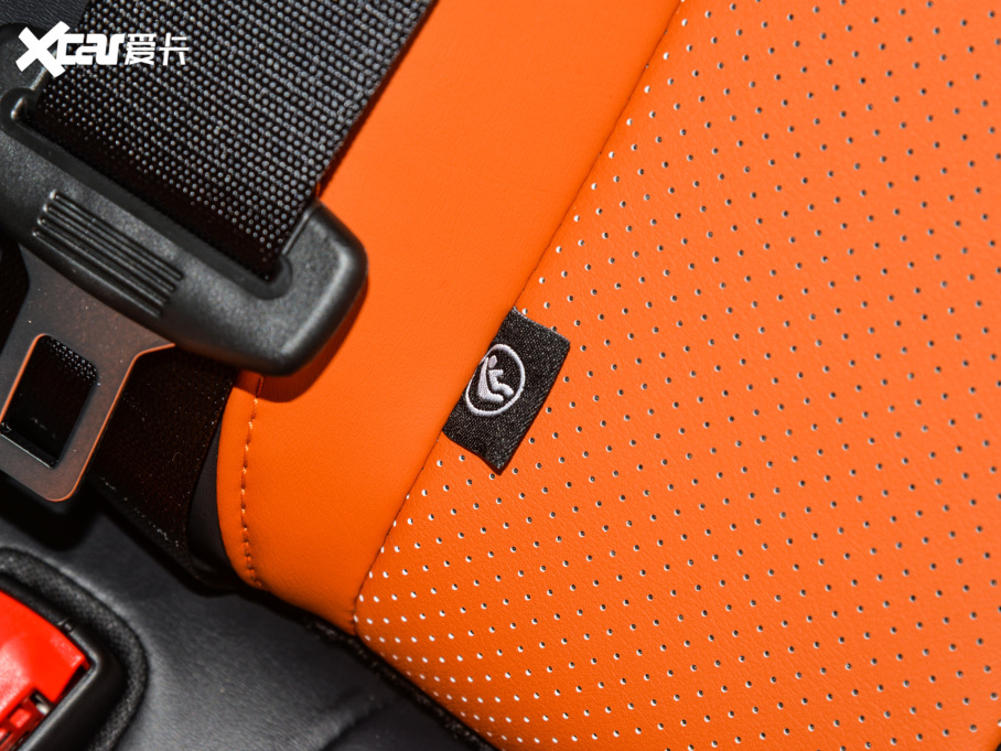 2024���L��UNI-V 2.0T ���ܰ�