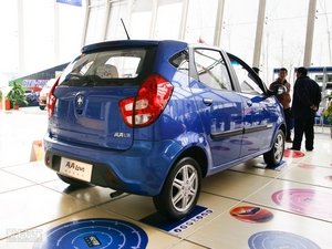 2010款1.3L 手动标准版 左后45度