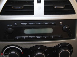 2010款1.3L 手动基本版 音响调节
