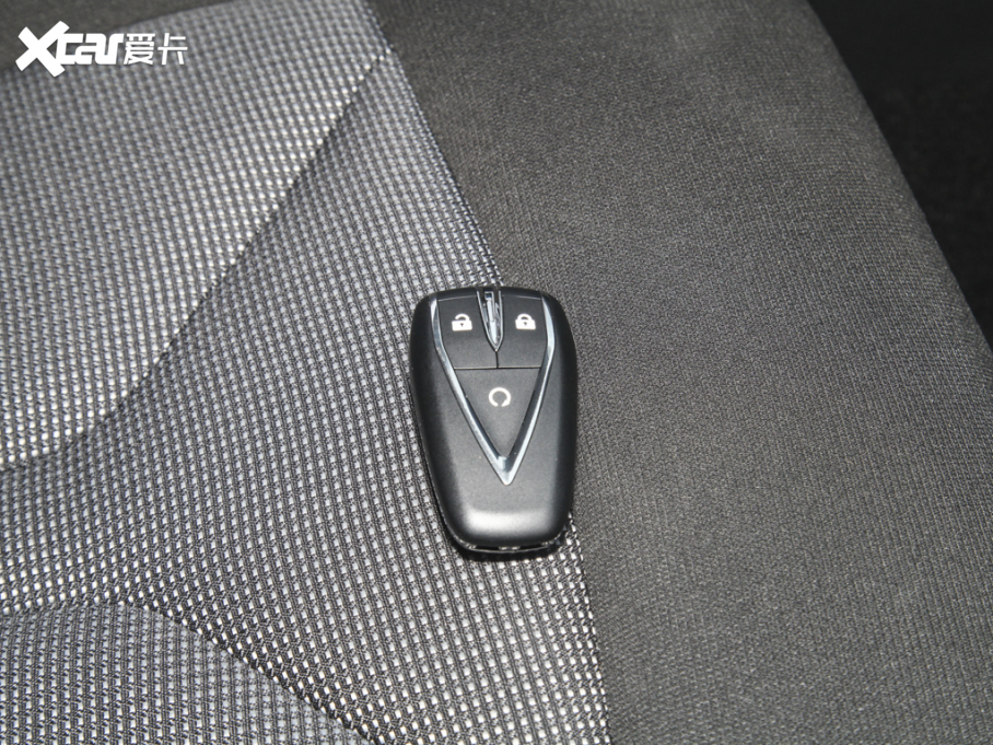 2024L(zhng)F70{(ln)L 2.0TԄ(dng)(q)̈́(chung) L(zhng) 