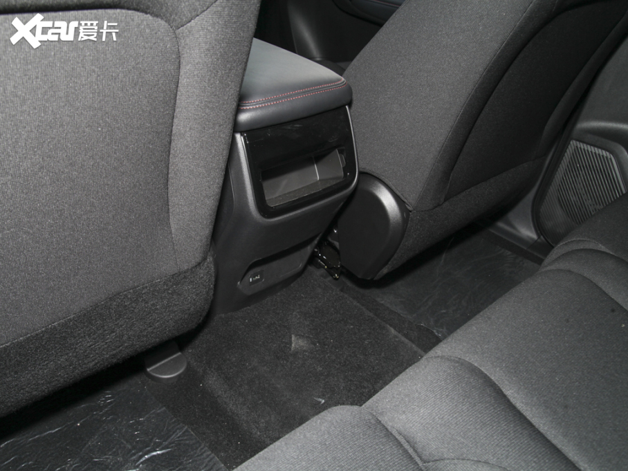 2024LF70{L 2.0TԄ̈́ L 