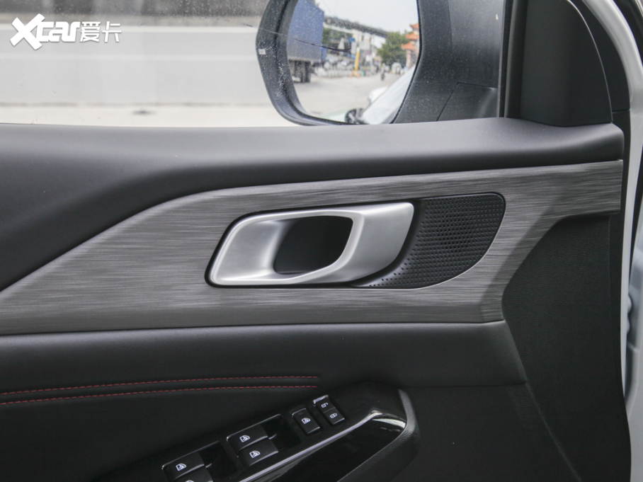 2024L(zhng)F70{(ln)L 2.0TԄ(dng)(q)̈́(chung) L(zhng) 