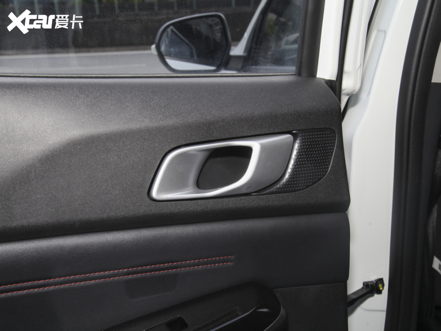 2024L(zhng)F70{(ln)L 2.0TԄ(dng)(q)̈́(chung) L(zhng) 