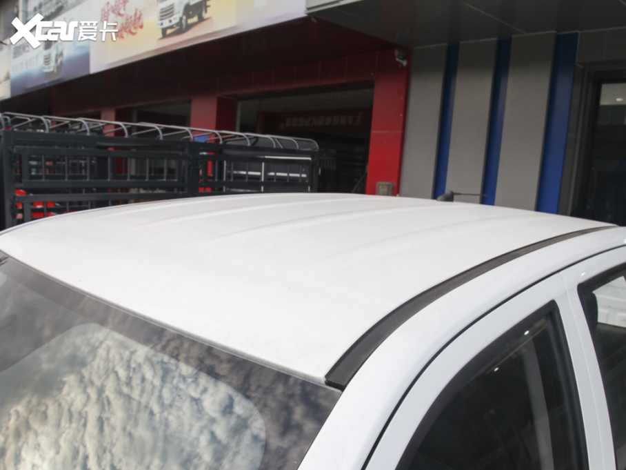 2024LF70{(ln)L 2.0TԄ(dng)(q)̈́(chung) L 