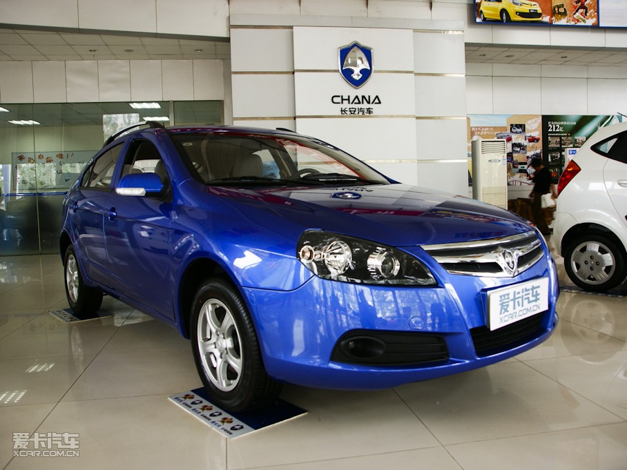 2010LCX30Ɏ 1.6L քӺA