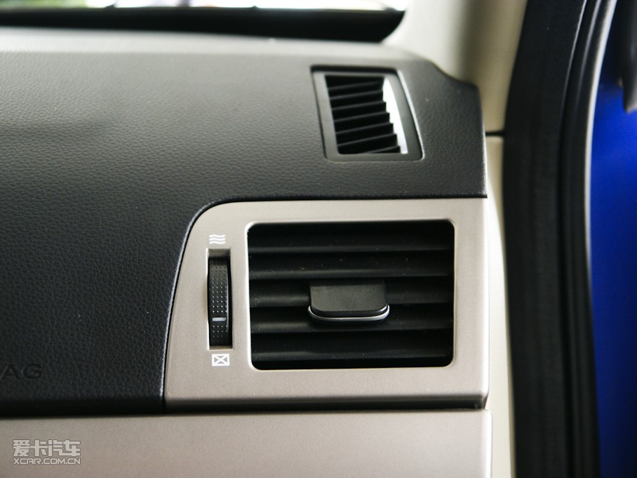 2010LCX30Ɏ 1.6L քӺA