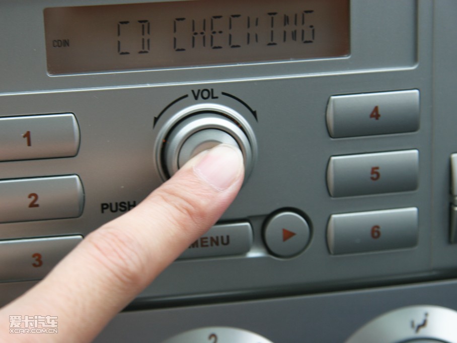 2010LCX30Ɏ 1.6L ք\Ӱ