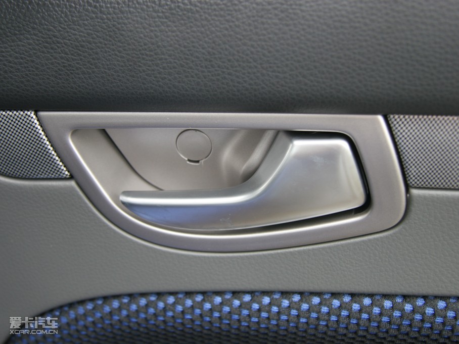 2010LCX30Ɏ 1.6L ք\Ӱ