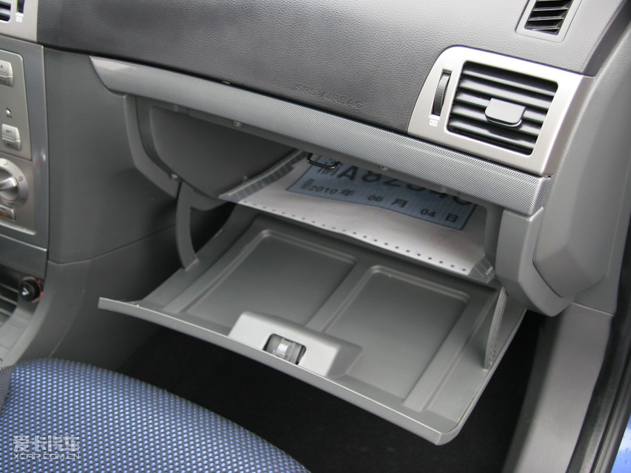 2010LCX30Ɏ 1.6L ք\Ӱ