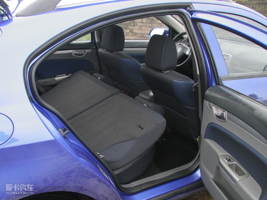 2010LCX30Ɏ 1.6L ք\Ӱ