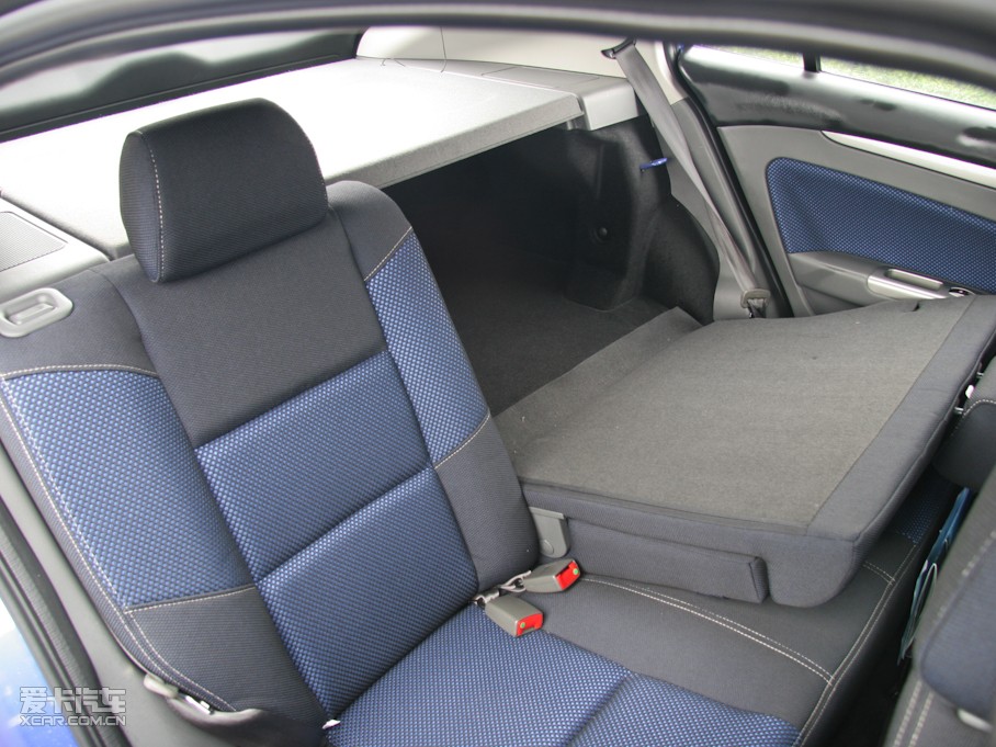 2010LCX30Ɏ 1.6L ք\Ӱ