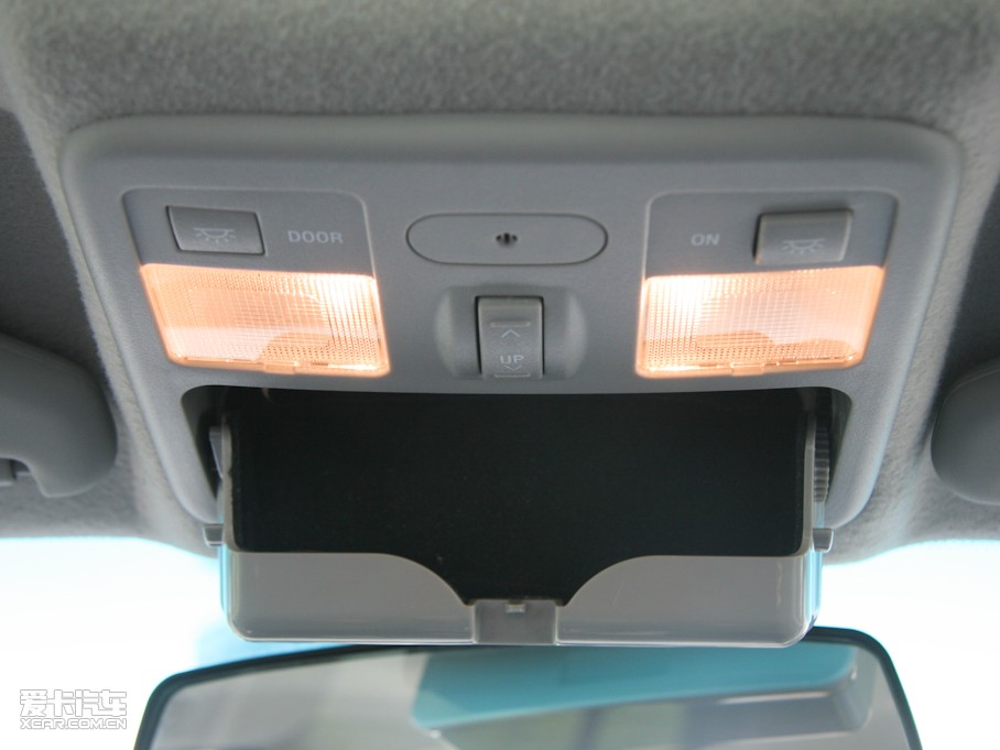 2010LCX30Ɏ 1.6L ք\Ӱ