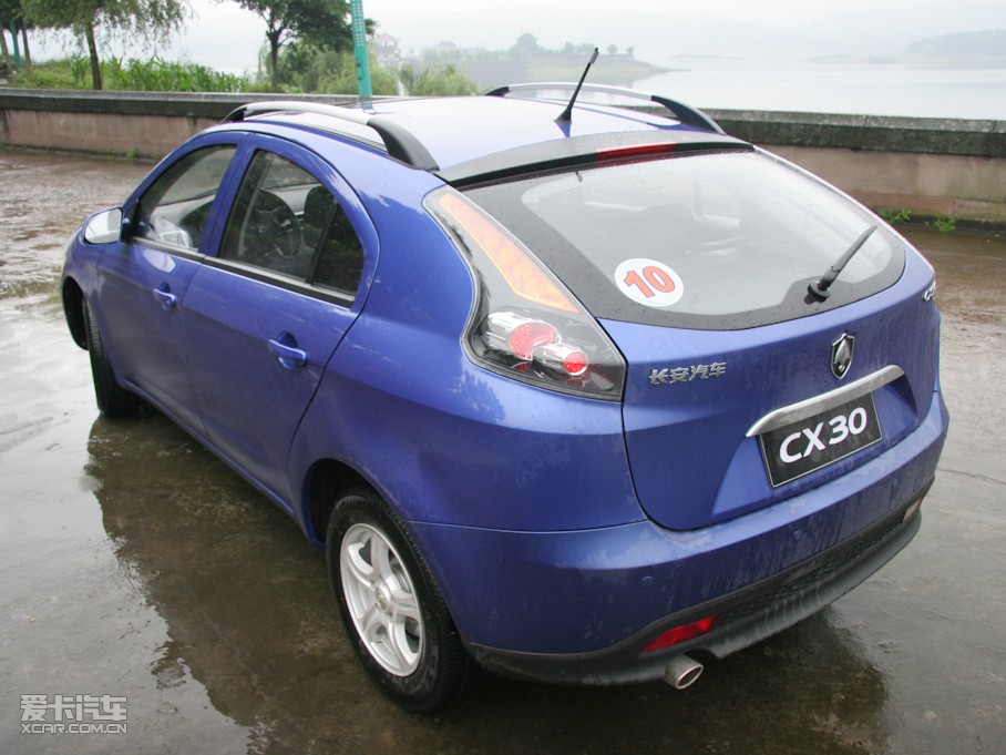 2010LCX30Ɏ 1.6L ք\Ӱ