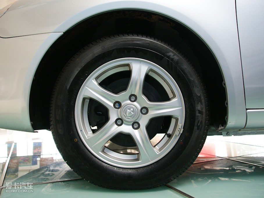 2010LCX30Ɏ 1.6L ք\Ӱ