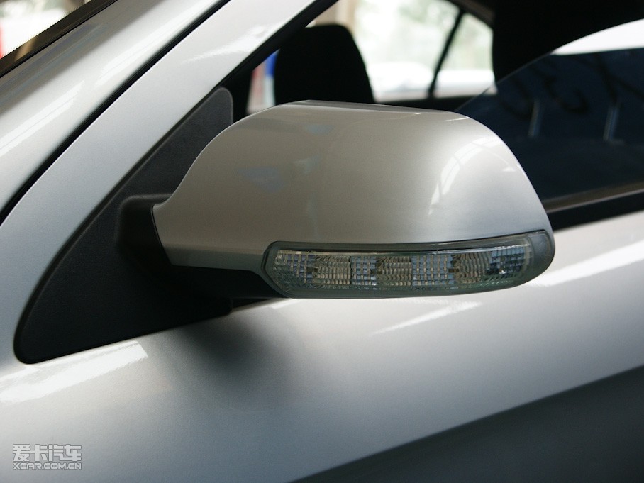 2010LCX30Ɏ 1.6L ք\Ӱ