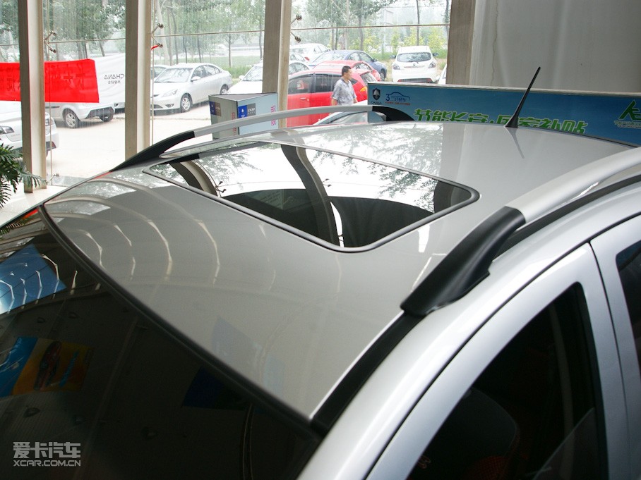 2010LCX30Ɏ 1.6L ք\Ӱ