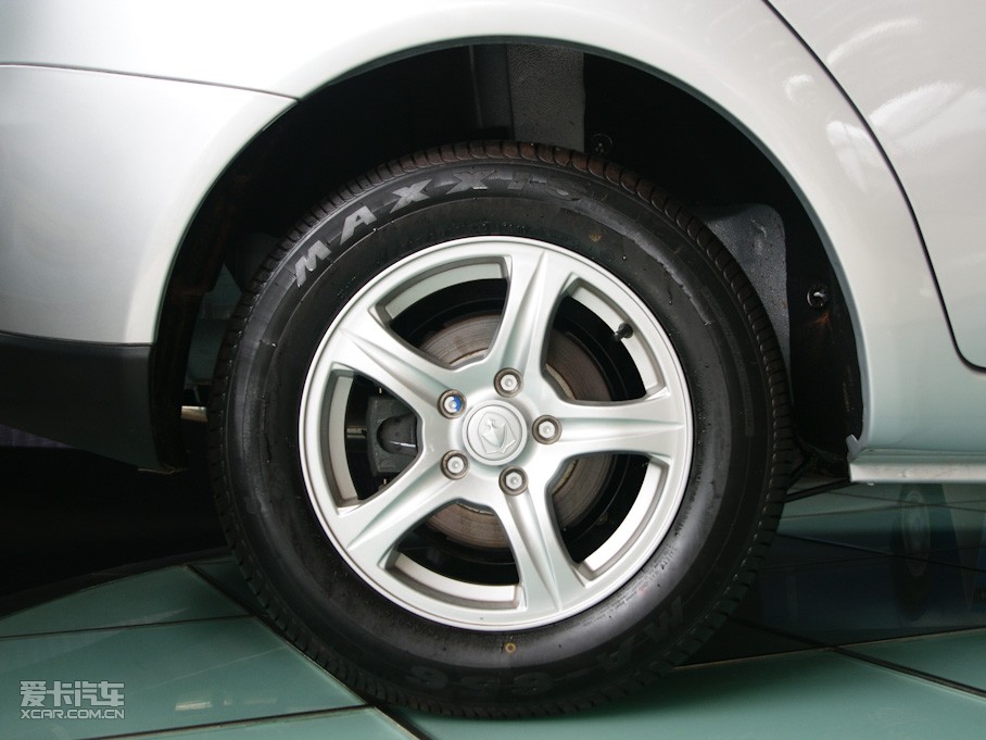 2010LCX30Ɏ 1.6L ք\Ӱ