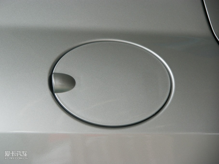 2010LCX30Ɏ 1.6L ք\Ӱ