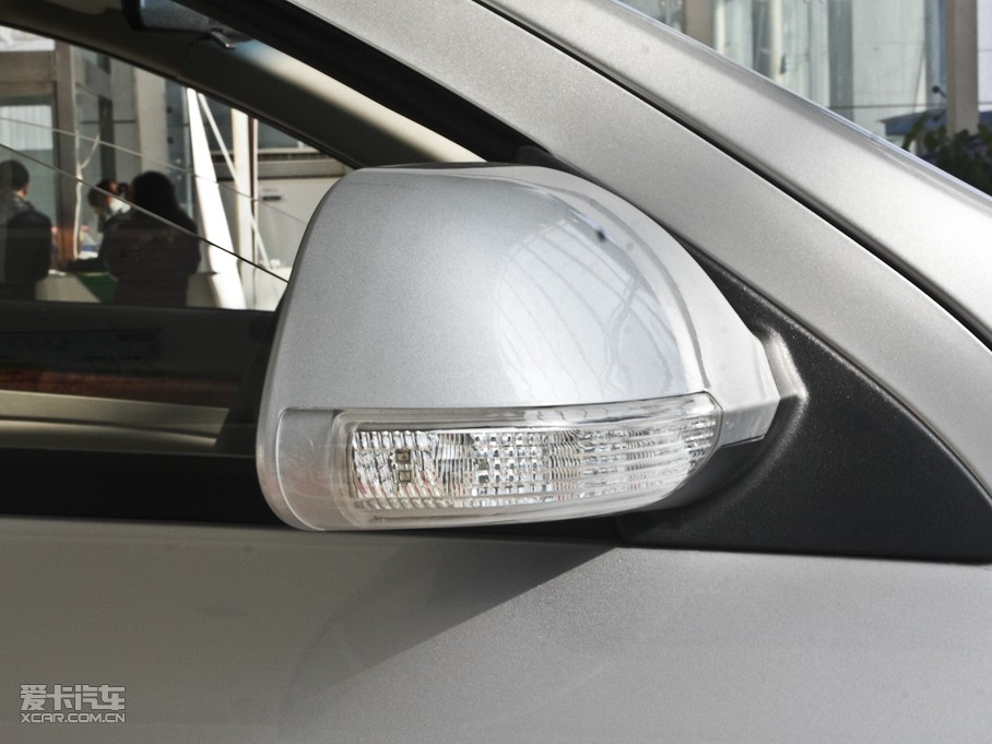 2011���L��CX30���� 2.0L �ԄӺ��A��